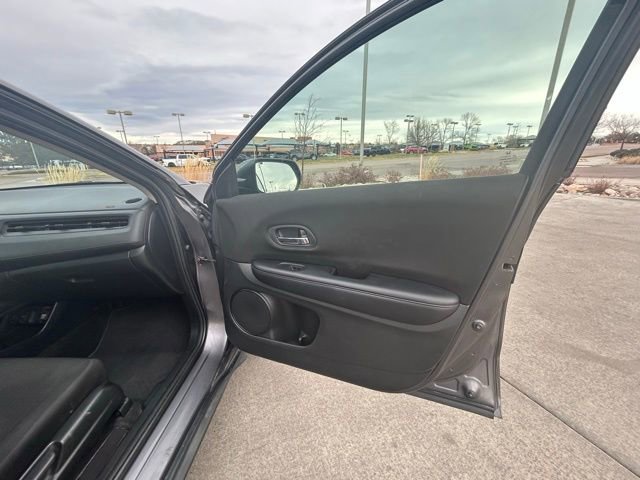 Used 2018 Honda HR-V LX image 29