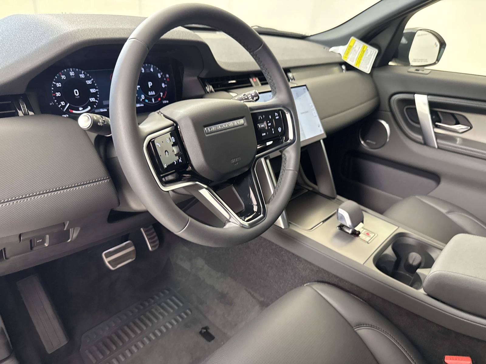 New 2026 Land Rover Discovery Sport Landmark AWD/4WD image 22