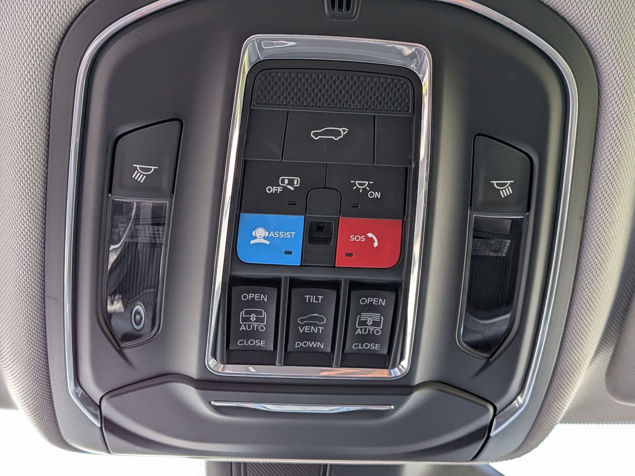 Used 2021 Jeep Grand Cherokee L Limited AWD/4WD image 17