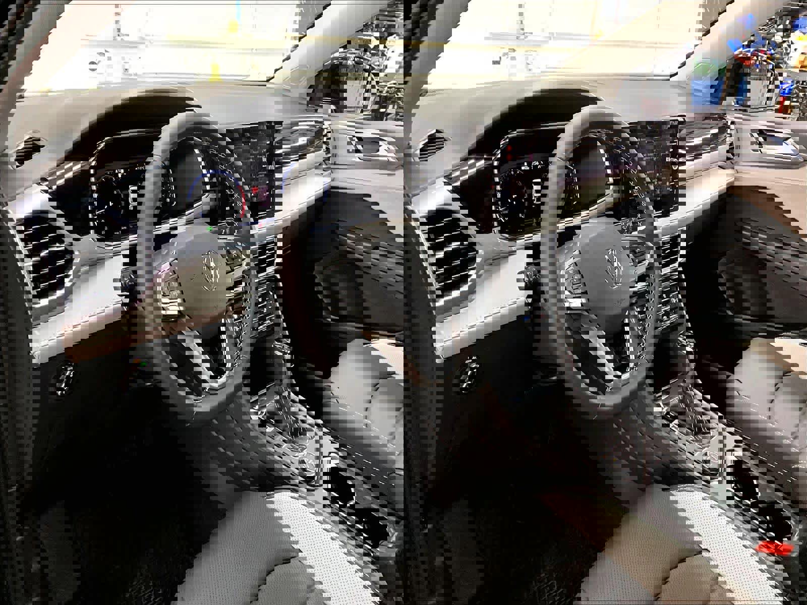 New 2026 Volkswagen Taos SEL image 8