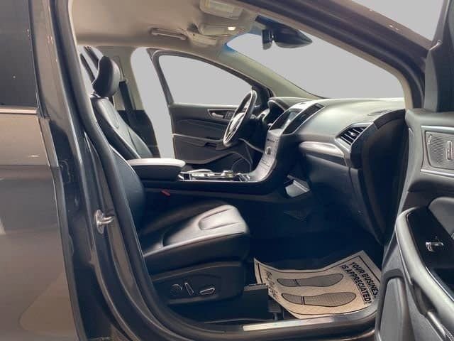 Used 2019 Ford Edge Titanium w/ Cold Weather Package image 20