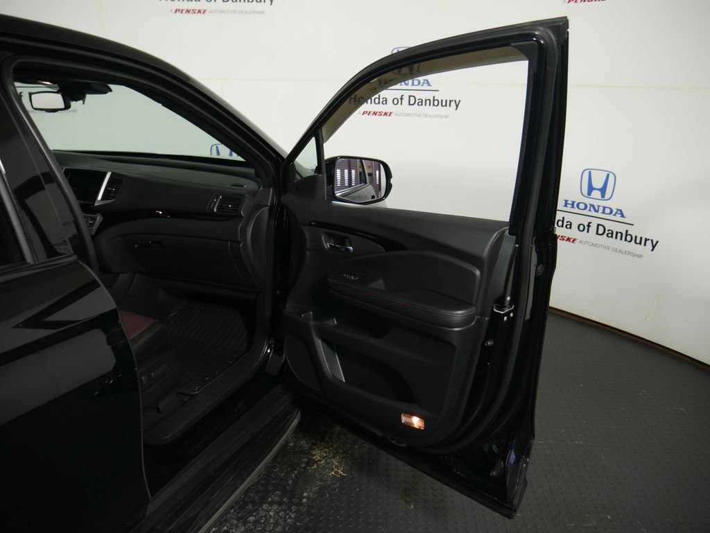 Used 2019 Honda Ridgeline Black Edition image 8