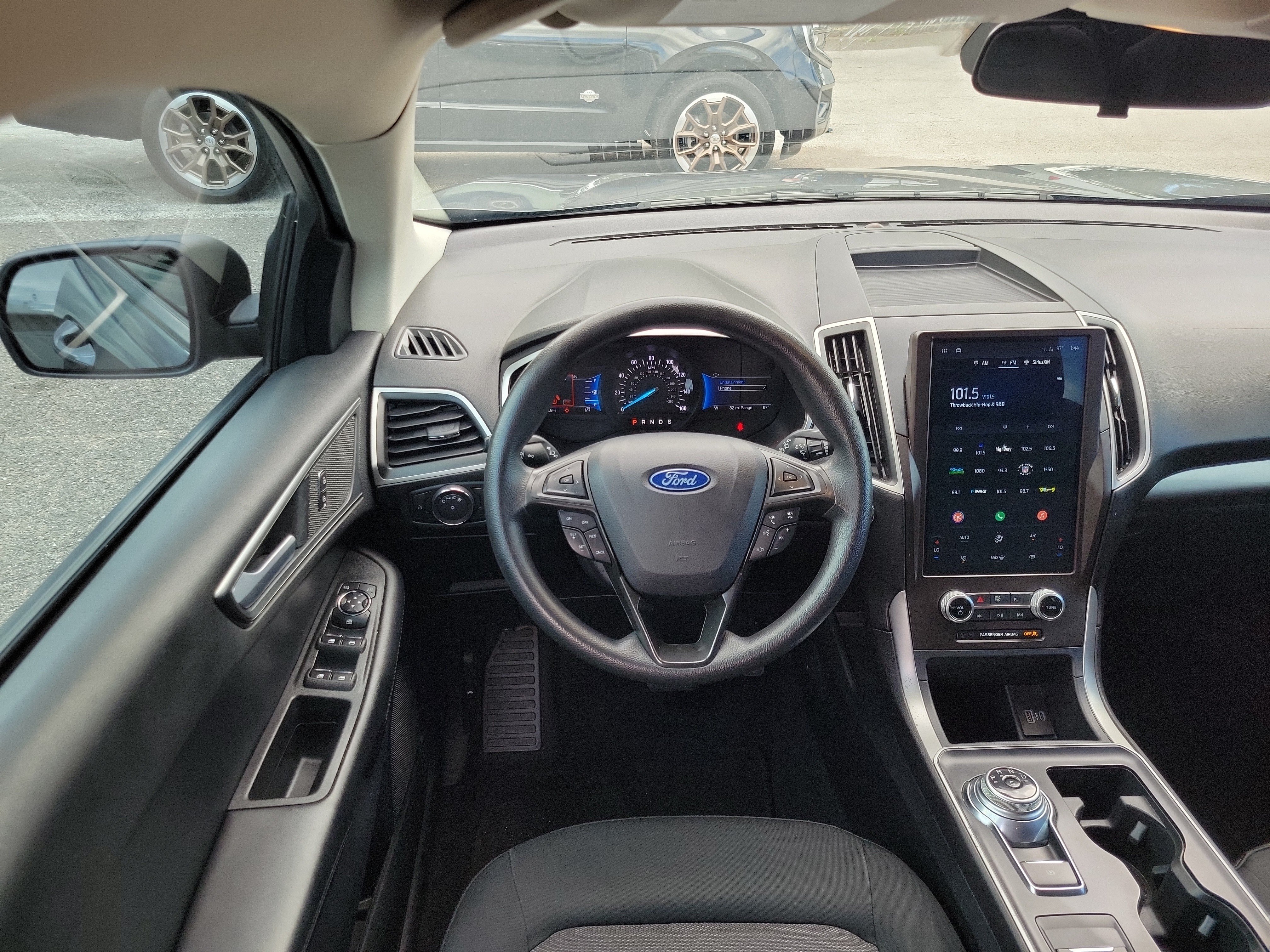 Used 2021 Ford Edge SE FWD image 7