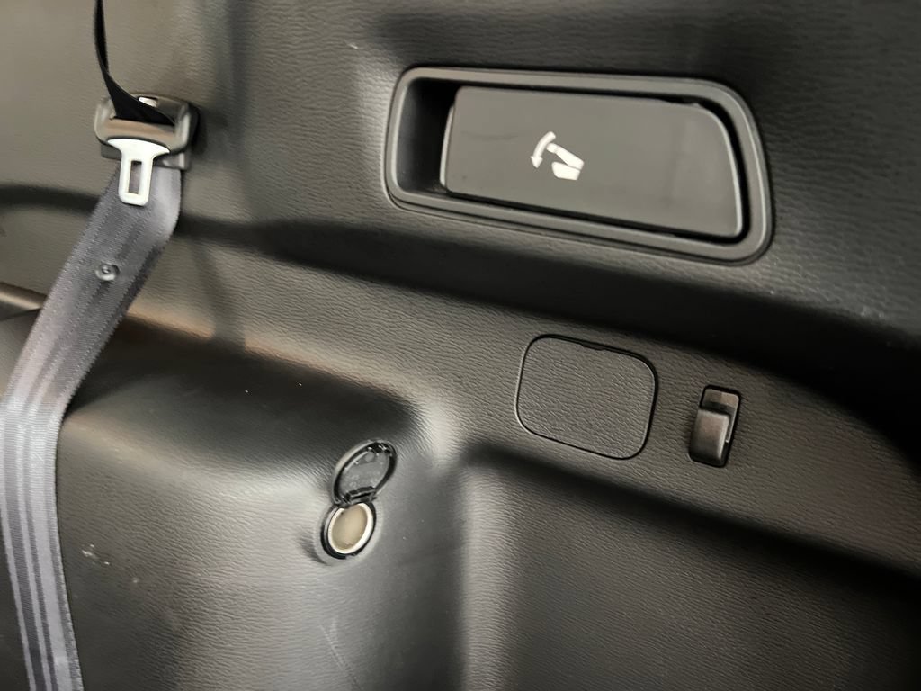 Used 2024 Mitsubishi Outlander SE AWD/4WD image 46