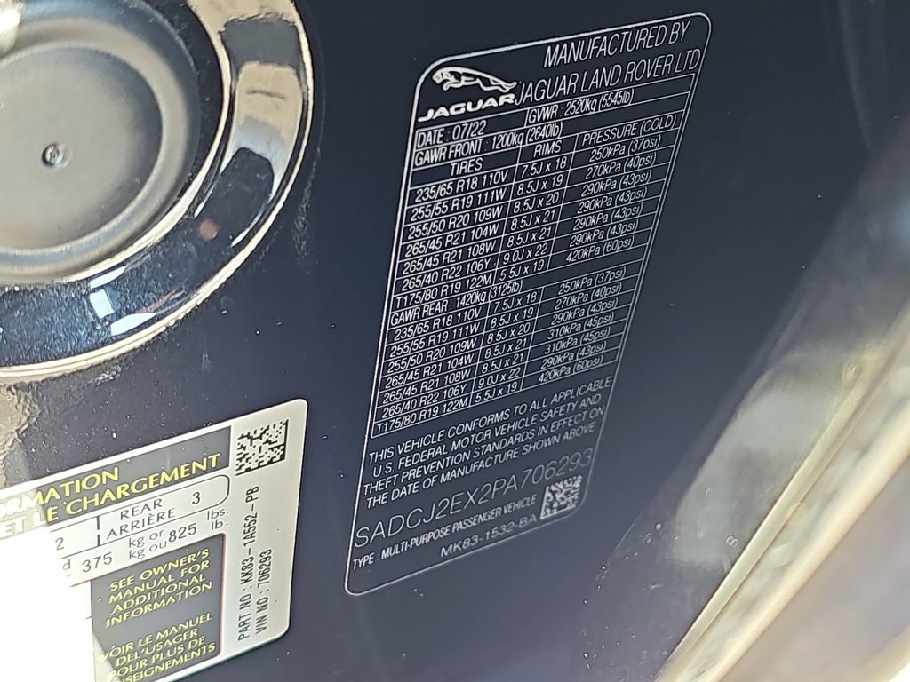 Used 2023 Jaguar F-PACE S image 39