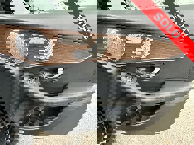 Used 2020 Mercedes-Benz GLC 300 GLC 300 image 24