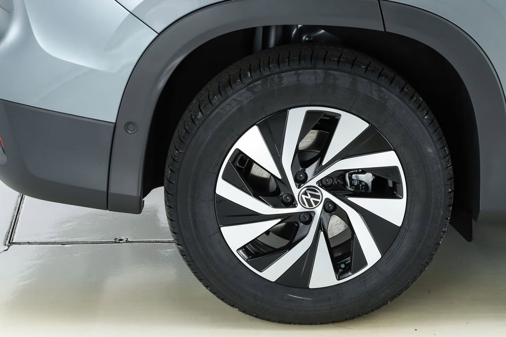 New 2026 Volkswagen Tiguan S image 13