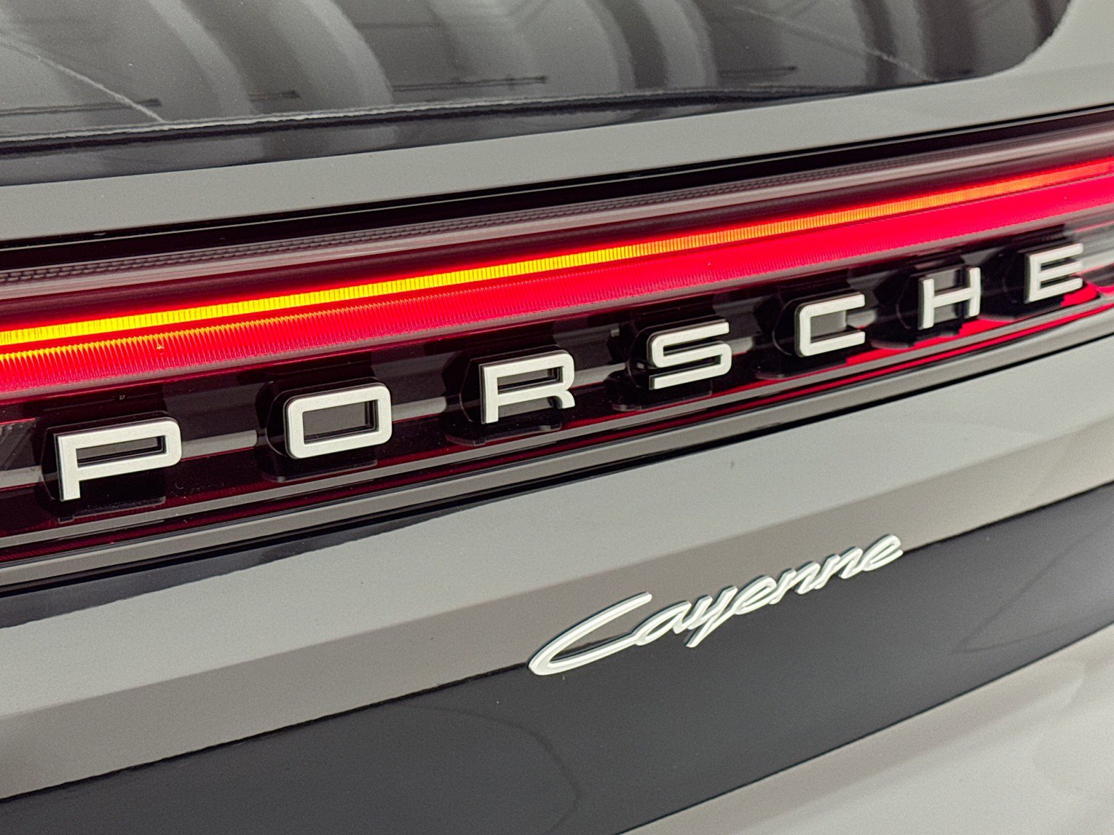 Certified 2025 Porsche Cayenne image 25