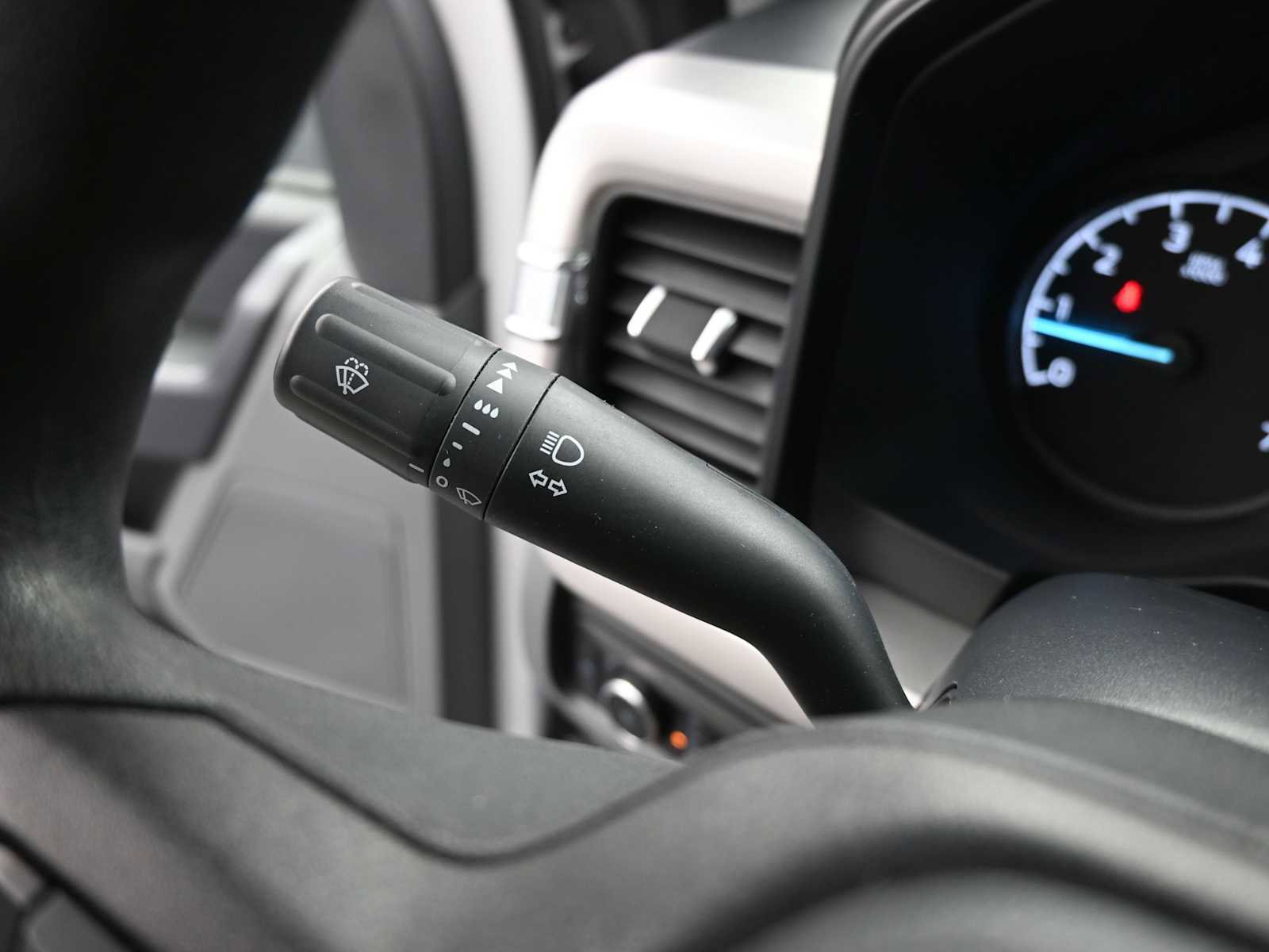 Used 2025 Ford F250 XLT image 34