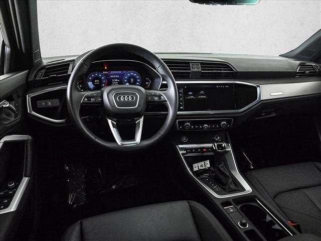 Certified 2025 Audi Q3 2.0T Premium w/ Convenience Package image 19