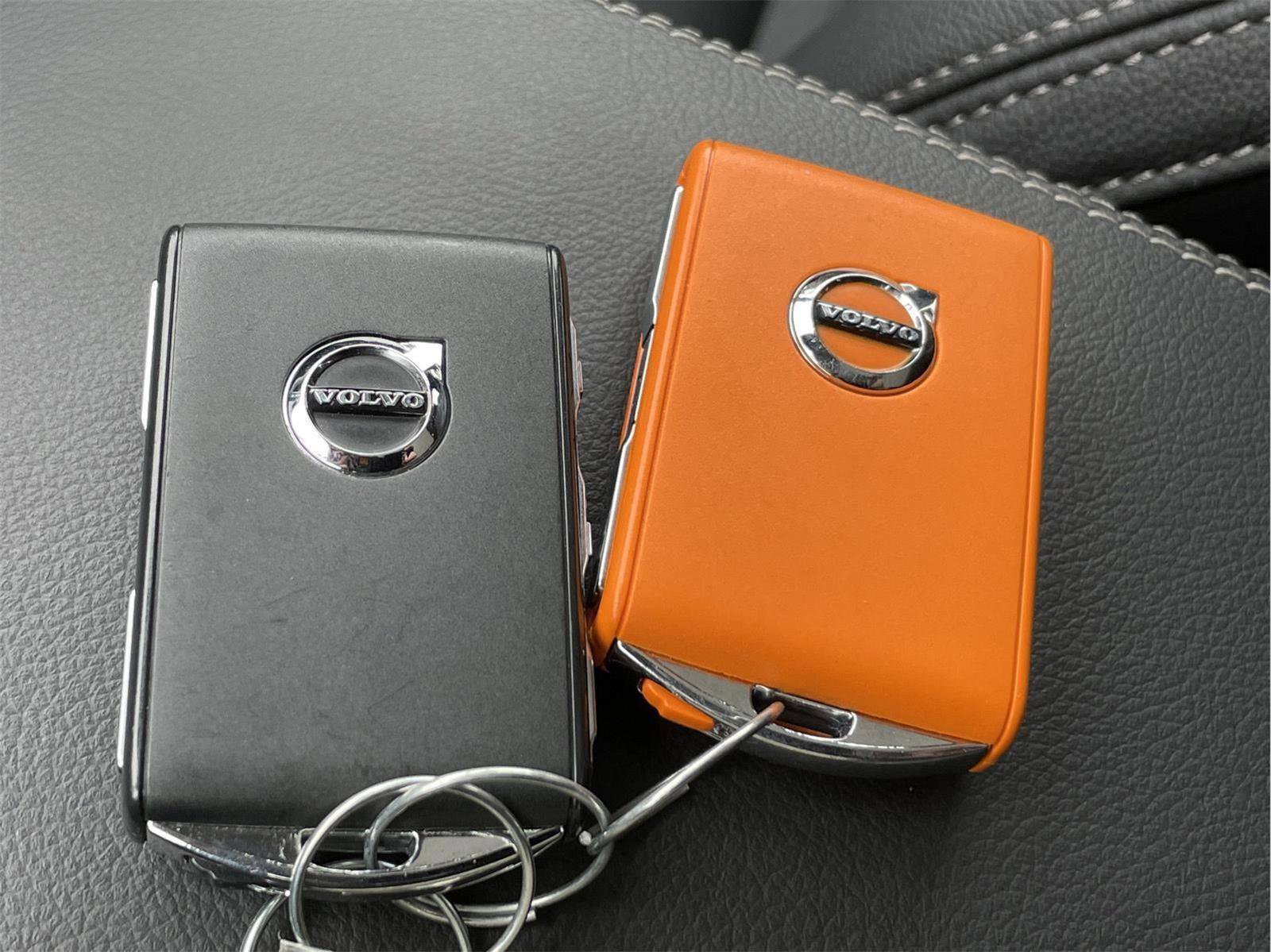 Used 2024 Volvo XC40 B5 Plus w/ Climate Package image 32