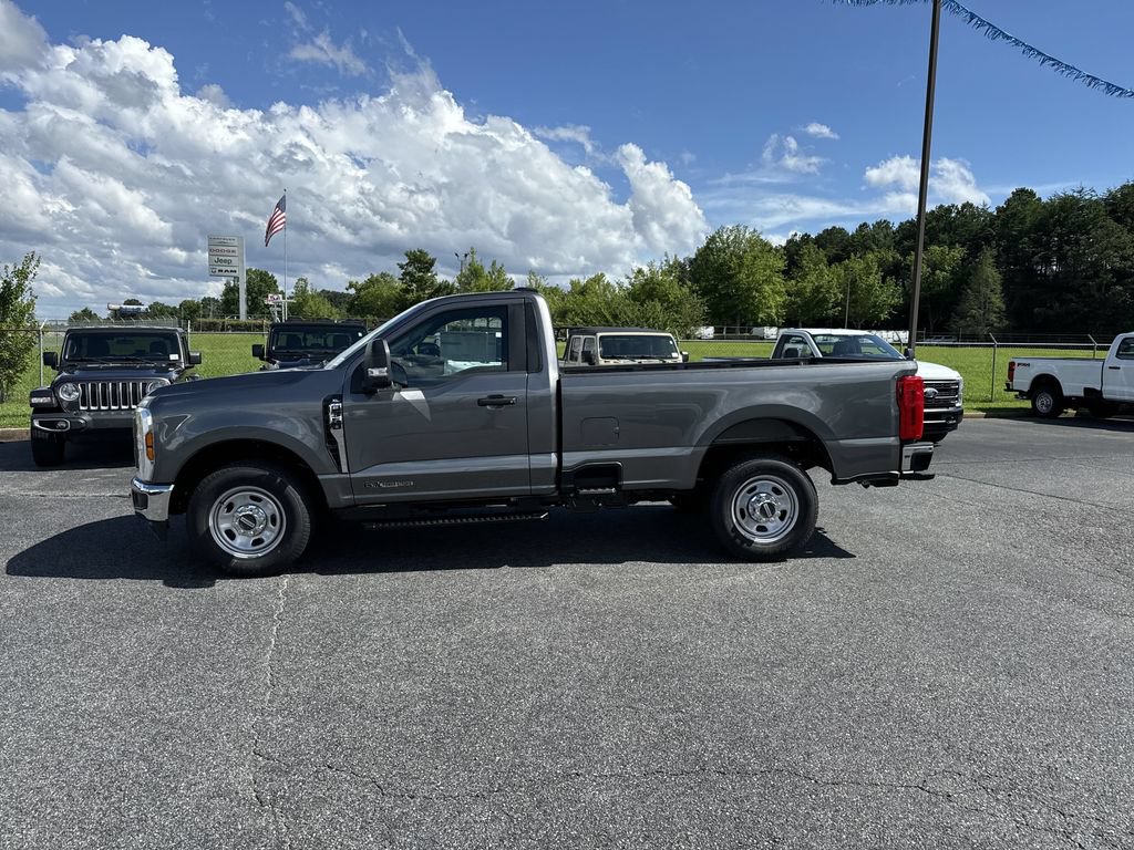 New 2025 Ford F350 XL w/ XL Chrome Package RWD image 4