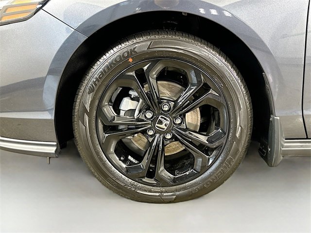 Certified 2025 Honda Accord SE image 11