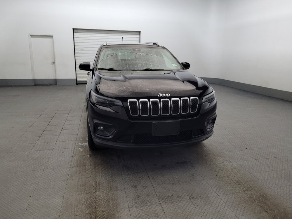 Used 2020 Jeep Cherokee Latitude Plus w/ Cold Weather Group AWD/4WD image 14