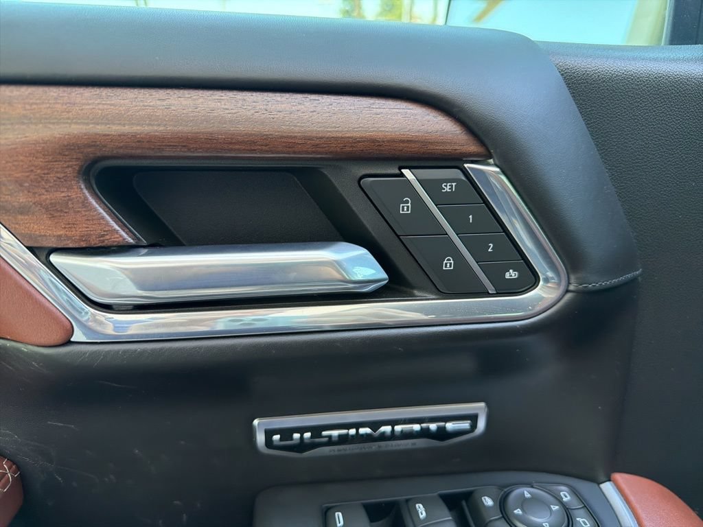 Used 2023 GMC Sierra 1500 Denali Ultimate AWD/4WD image 6