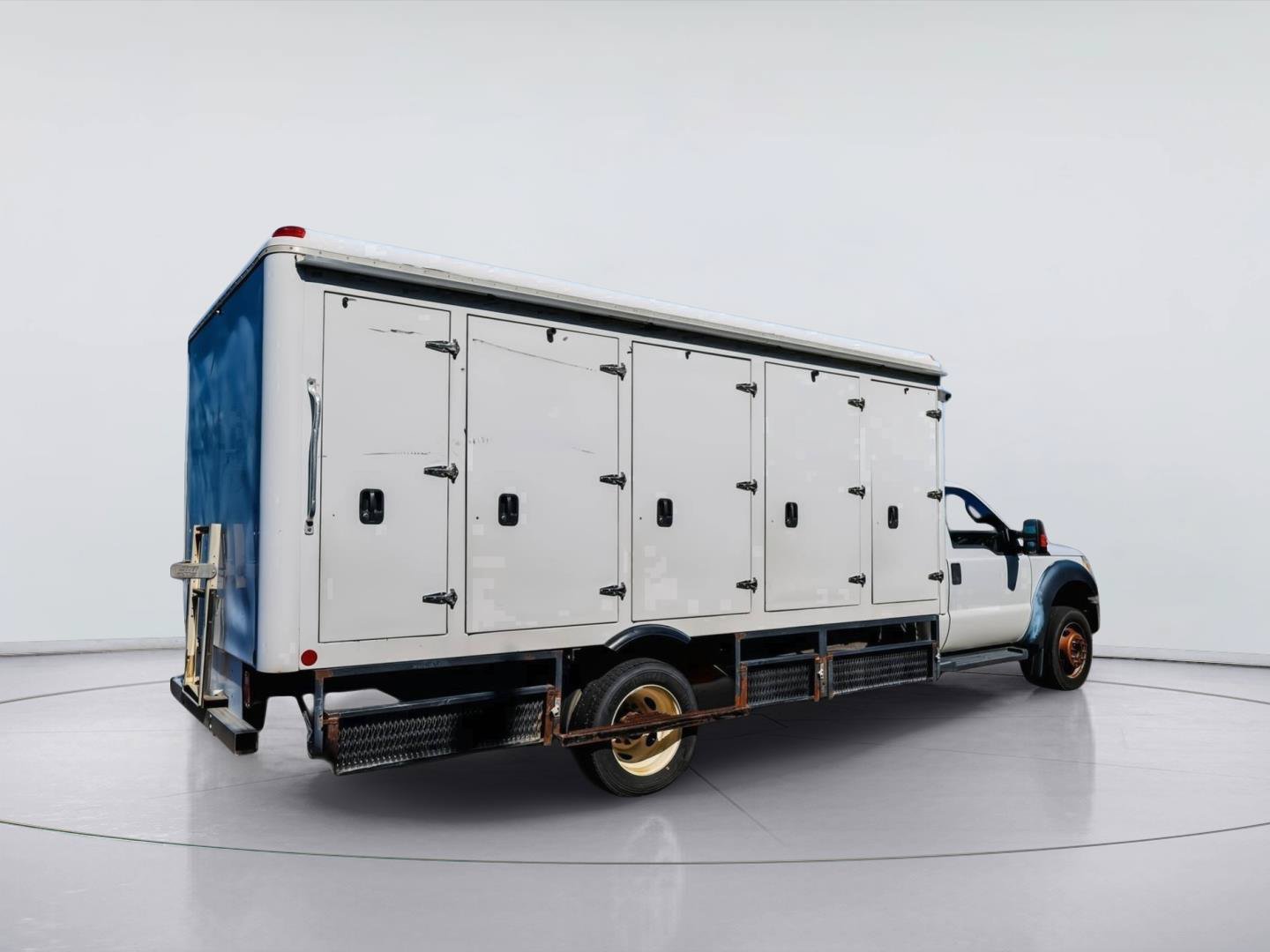 Used 2015 Ford F550 Luxury RWD image 7