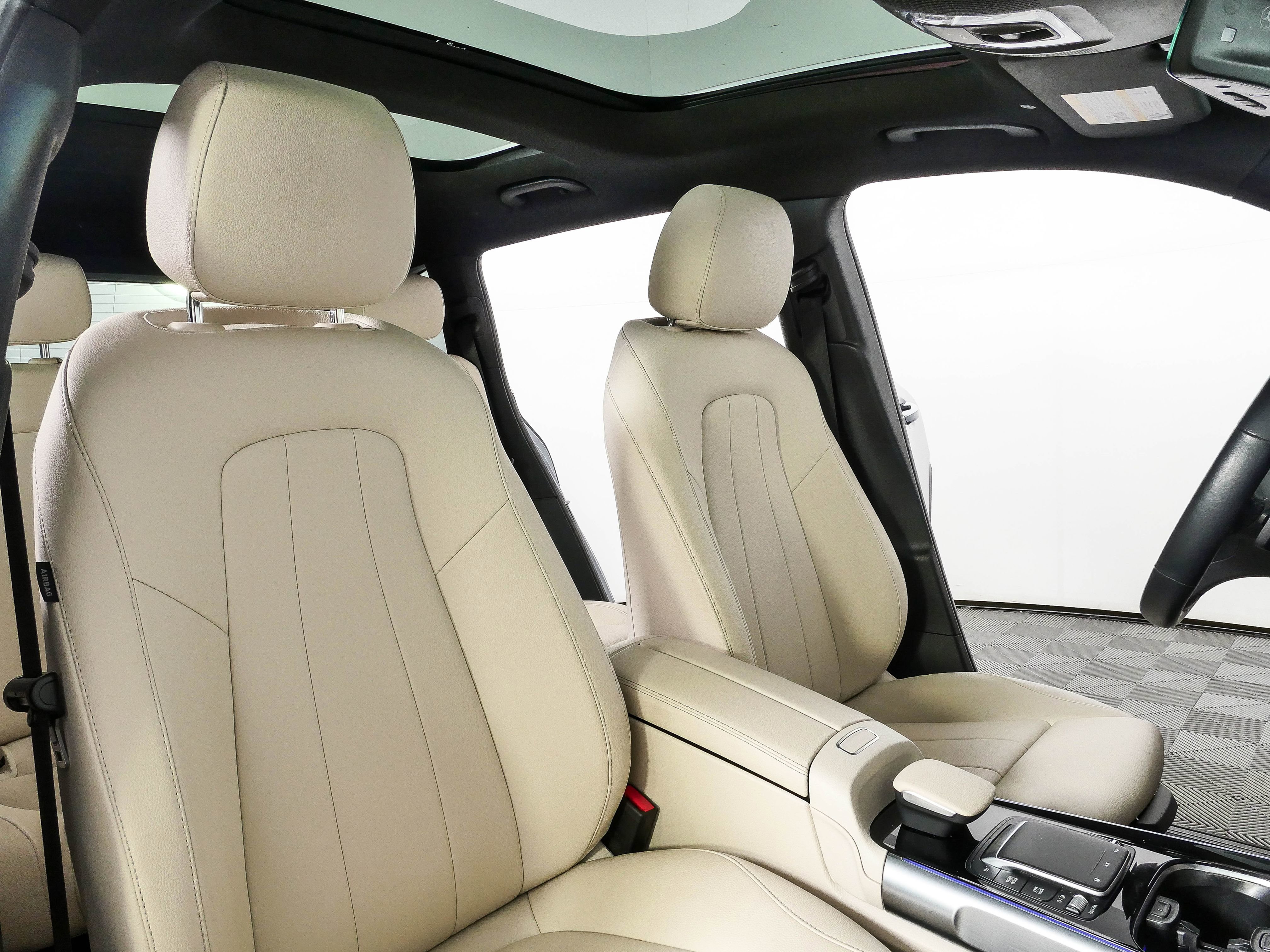 Used 2021 Mercedes-Benz GLB 250 4MATIC image 21