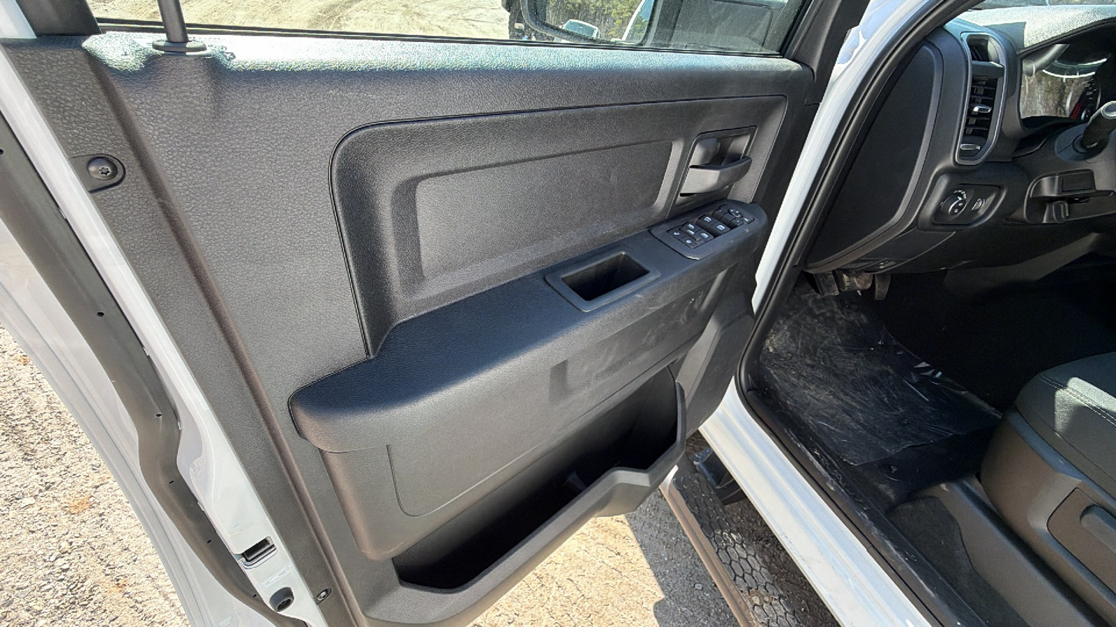 New 2026 RAM 2500 Tradesman AWD/4WD image 14