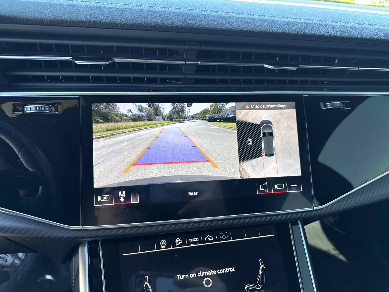 Used 2024 Audi SQ8 Premium Plus w/ Executive Package image 27