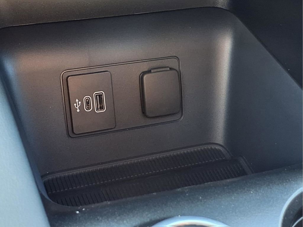 New 2026 Ford Explorer ST-Line AWD/4WD image 10