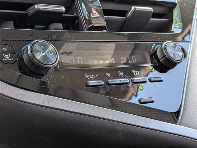 Used 2024 Toyota Camry SE FWD image 7