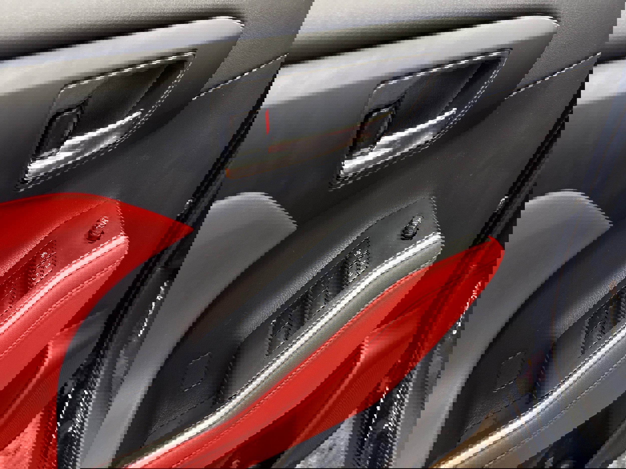 Used 2022 Toyota Highlander XSE image 29