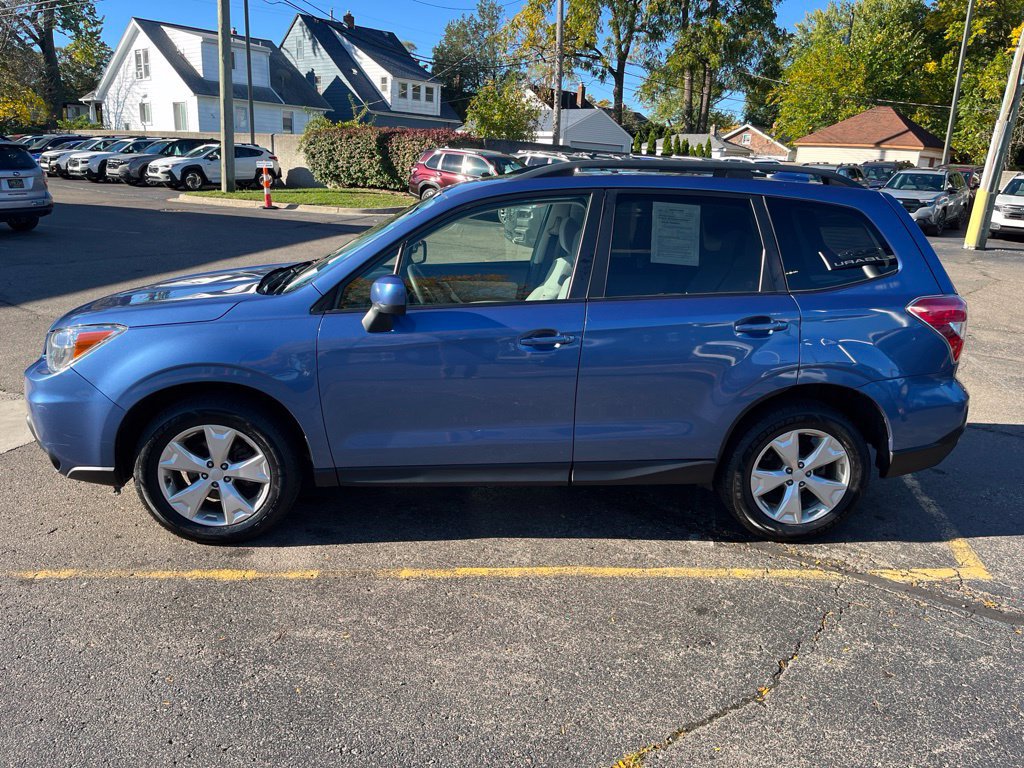 Used 2016 Subaru Forester 2.5i Premium w/ All-Weather Package AWD/4WD image 7