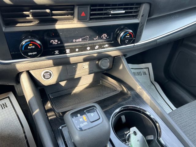 Used 2023 Nissan Rogue SV AWD/4WD image 15