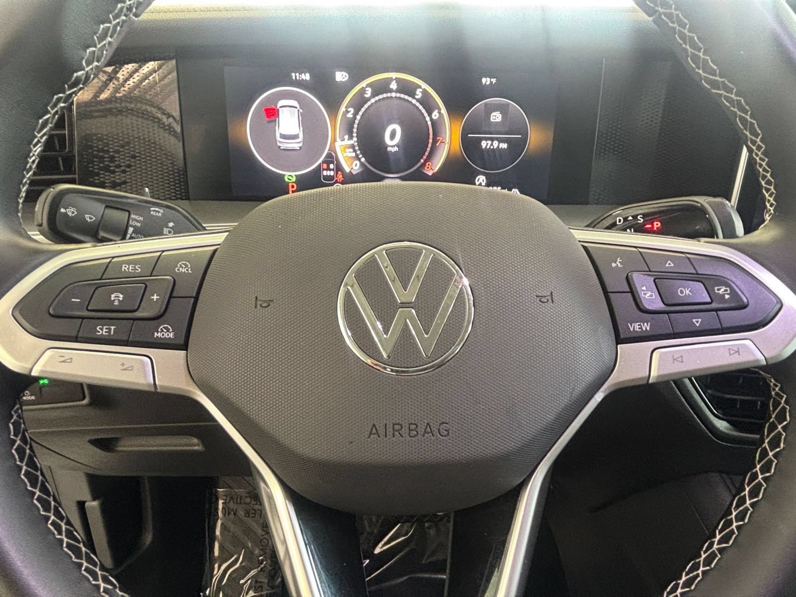Used 2026 Volkswagen Tiguan SE AWD/4WD image 30
