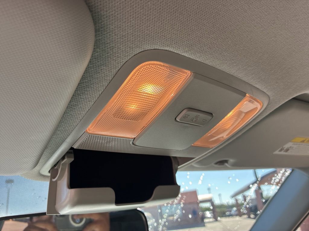 Used 2025 Kia Soul LX FWD image 34