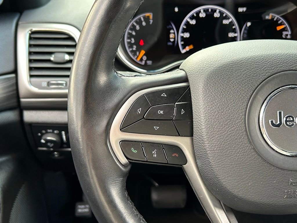 Certified 2022 Jeep Grand Cherokee Laredo E image 47