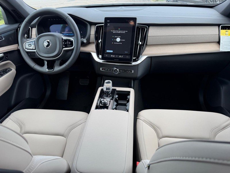 New 2026 Volvo XC90 B6 Plus w/ Protection Package Premier AWD/4WD image 5