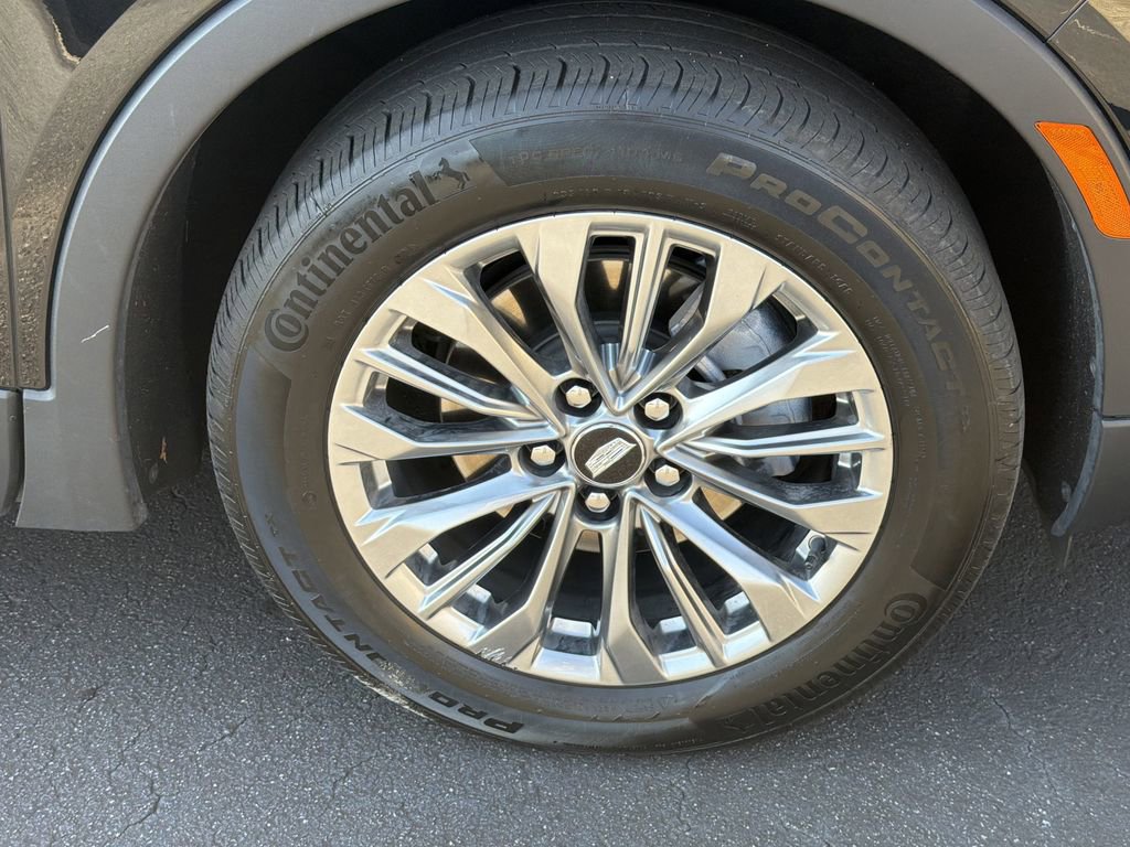 Certified 2025 Cadillac XT4 Premium Luxury image 12