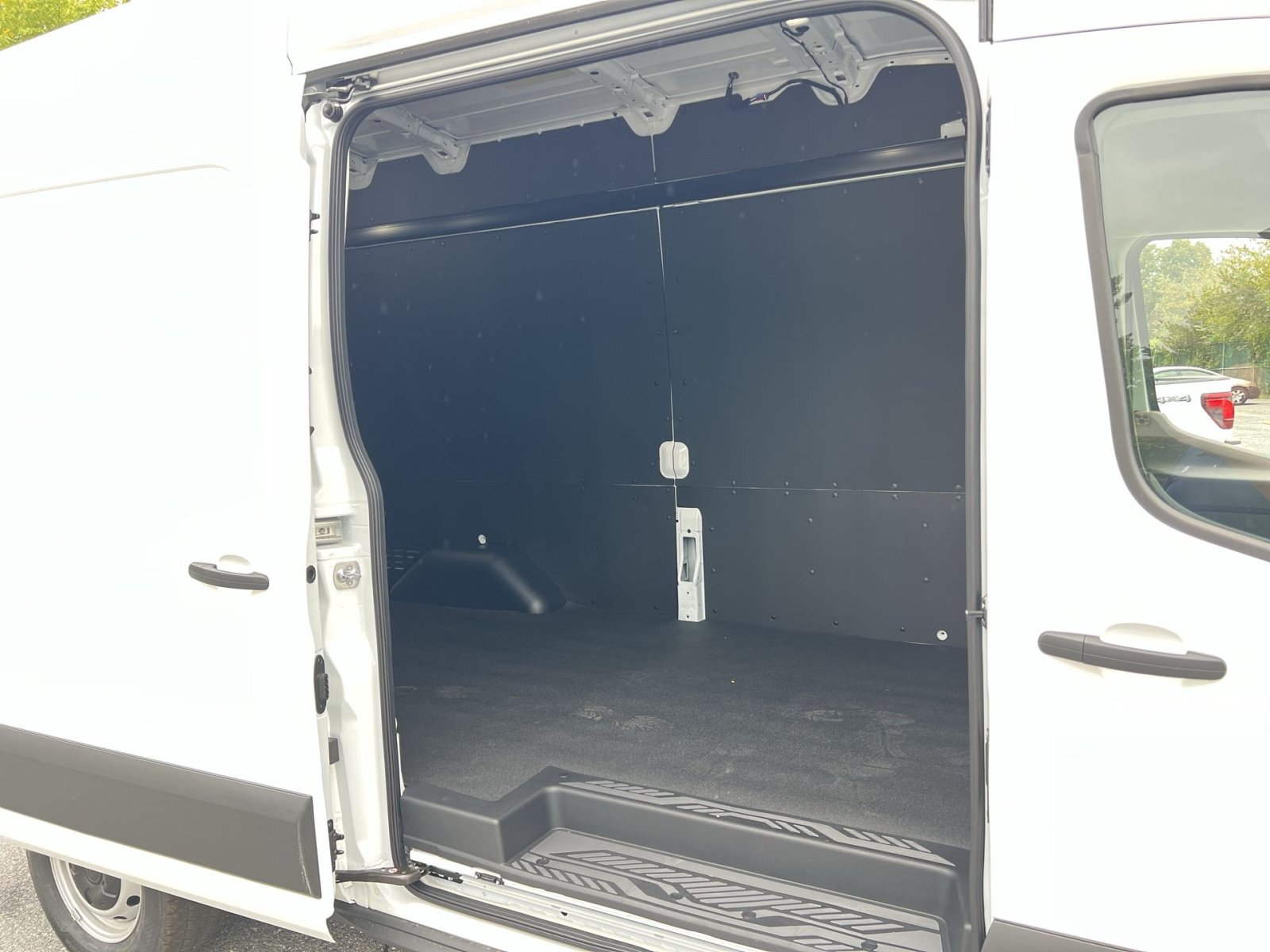 New 2027 Ford Transit 250 148 High Roof w/ Load Area Protection Package RWD image 23