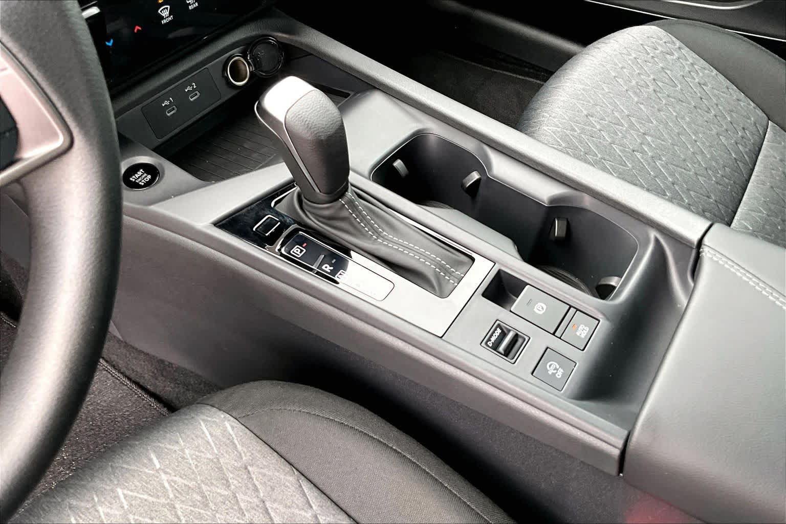 Used 2026 Nissan Sentra SV w/ Floor Mat Package FWD image 17