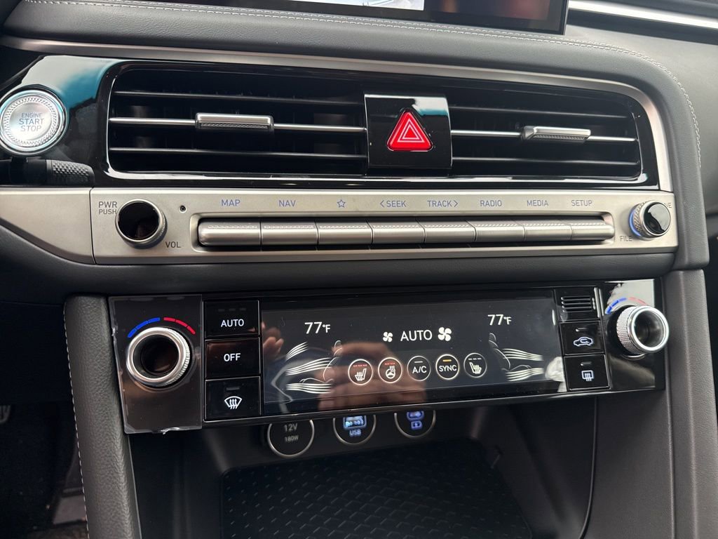 New 2026 Genesis G70 2.5T image 23