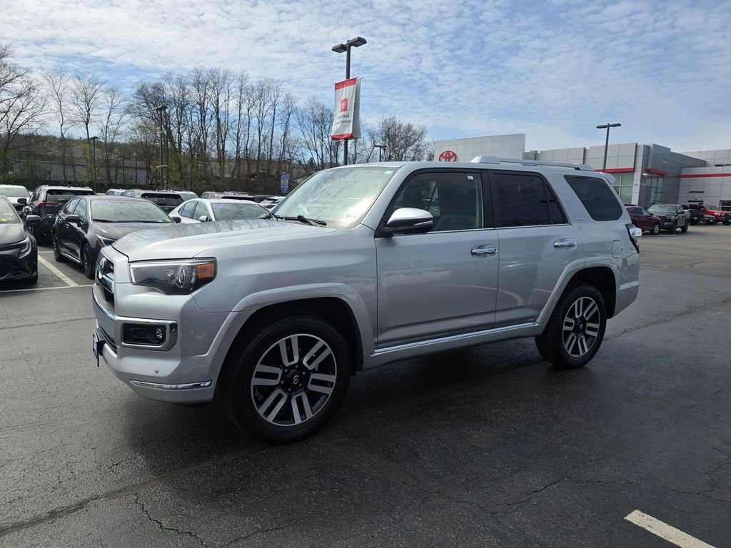 Used 2021 Toyota 4Runner Limited image 3