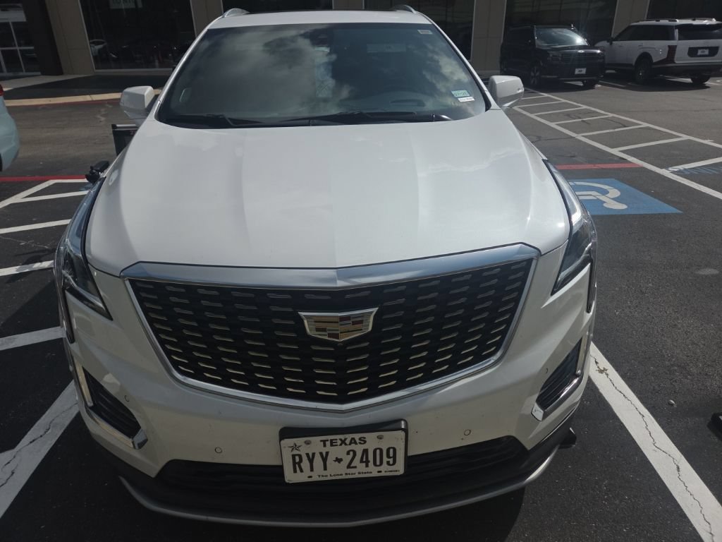 Used 2020 Cadillac XT5 Premium Luxury FWD image 4