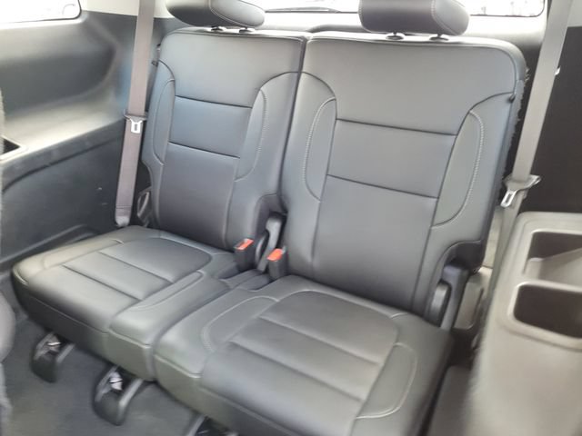 Used 2023 GMC Acadia SLT w/ Elevation Edition FWD image 27
