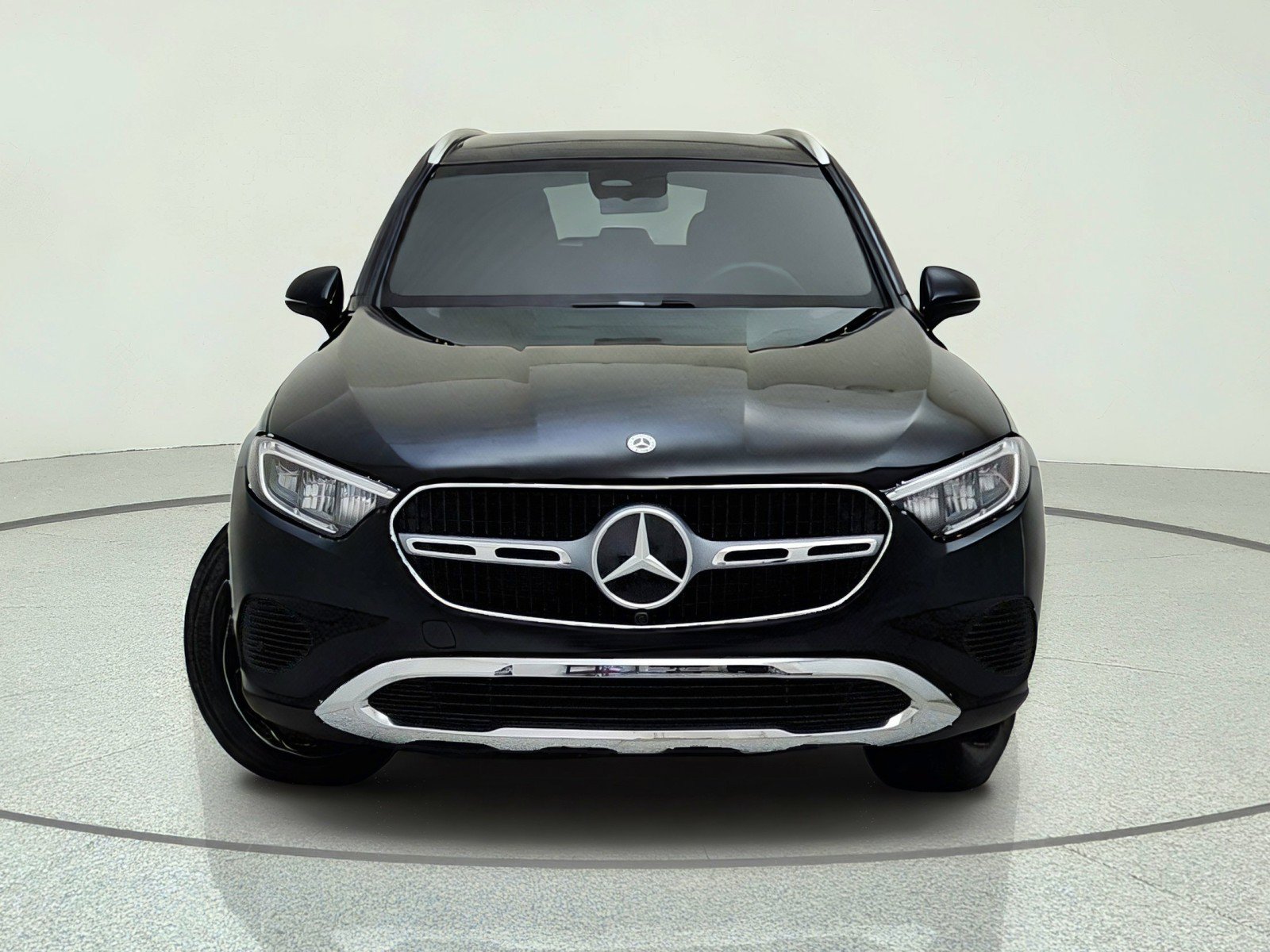 Certified 2026 Mercedes-Benz GLC 300 4MATIC image 3