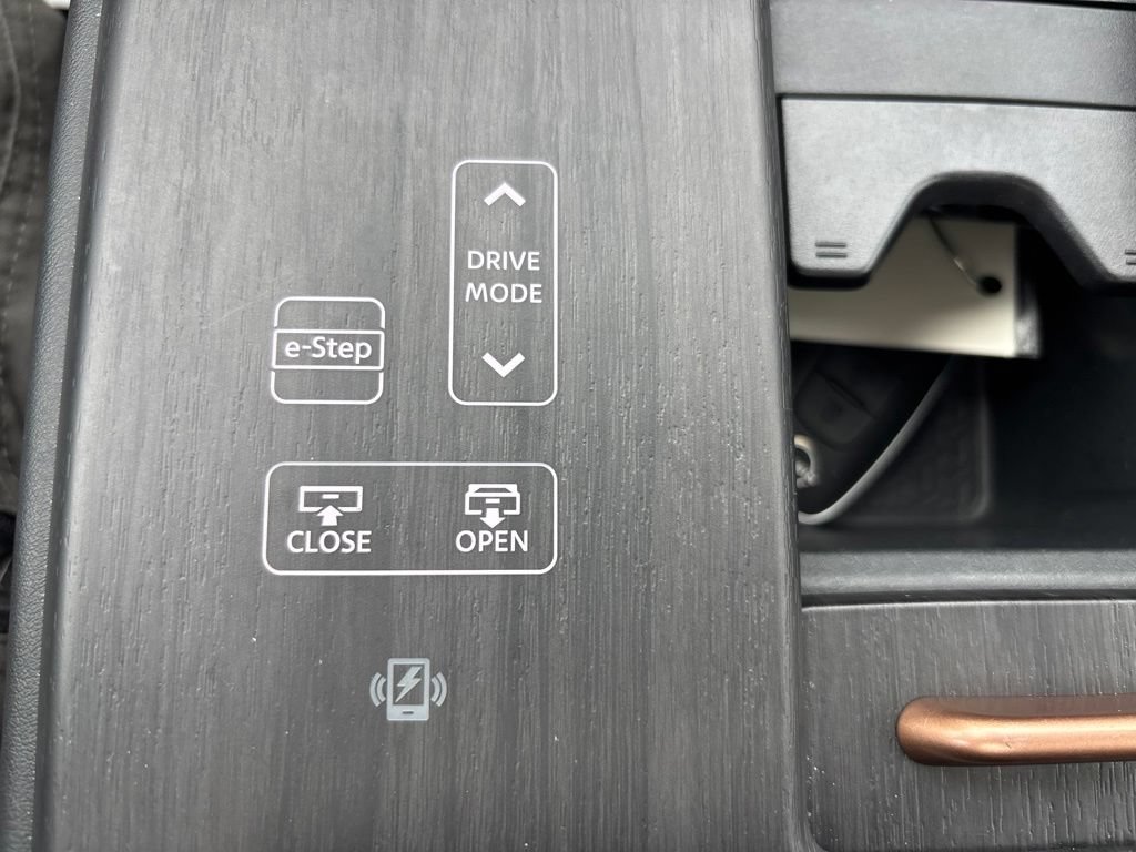 Certified 2023 Nissan Ariya FWD image 36