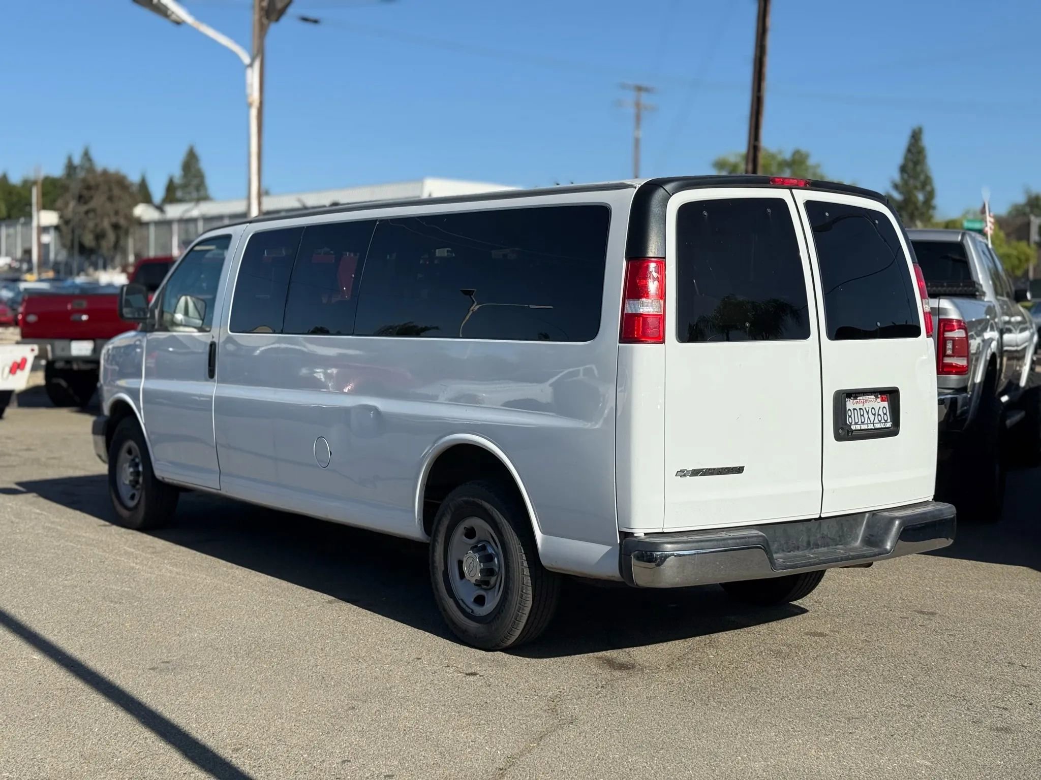 Used 2018 Chevrolet Express 3500 LT w/ LT Preferred Equipment Group image 5