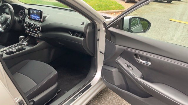 Used 2021 Nissan Sentra SV FWD image 10