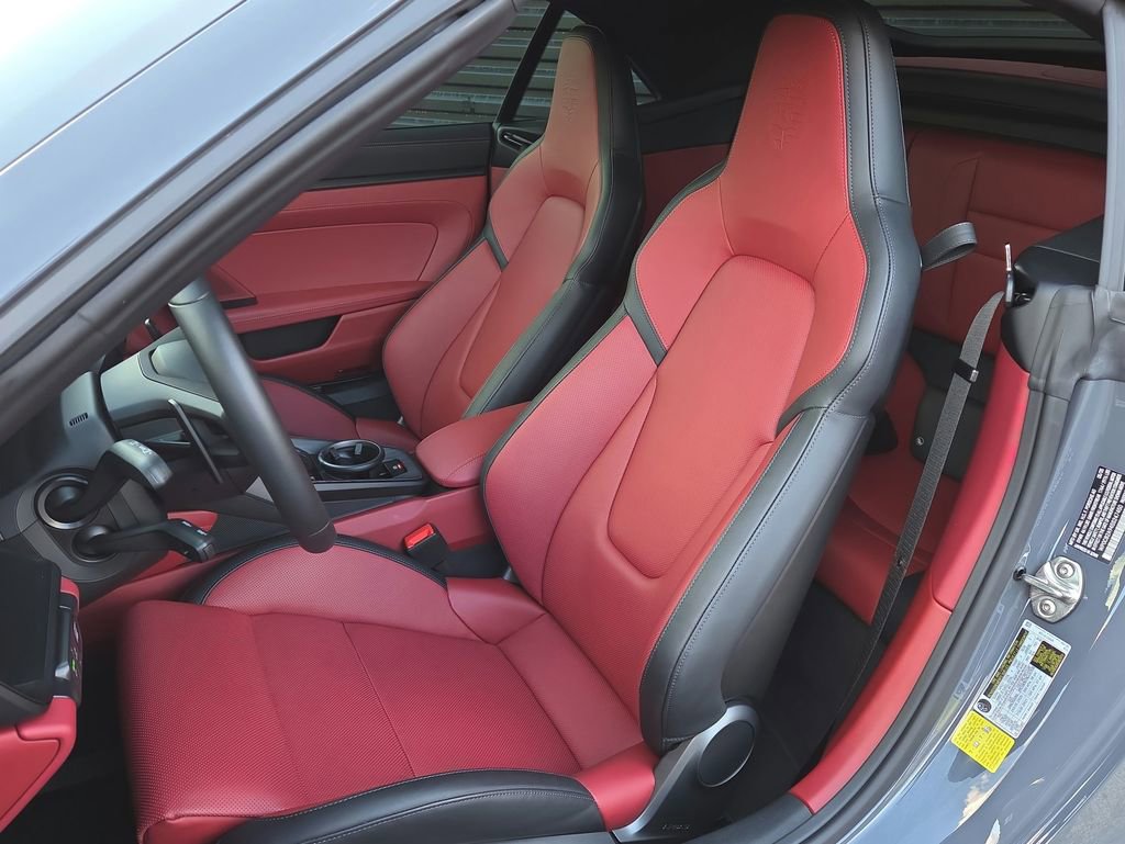 Certified 2025 Porsche 911 Carrera GTS image 5