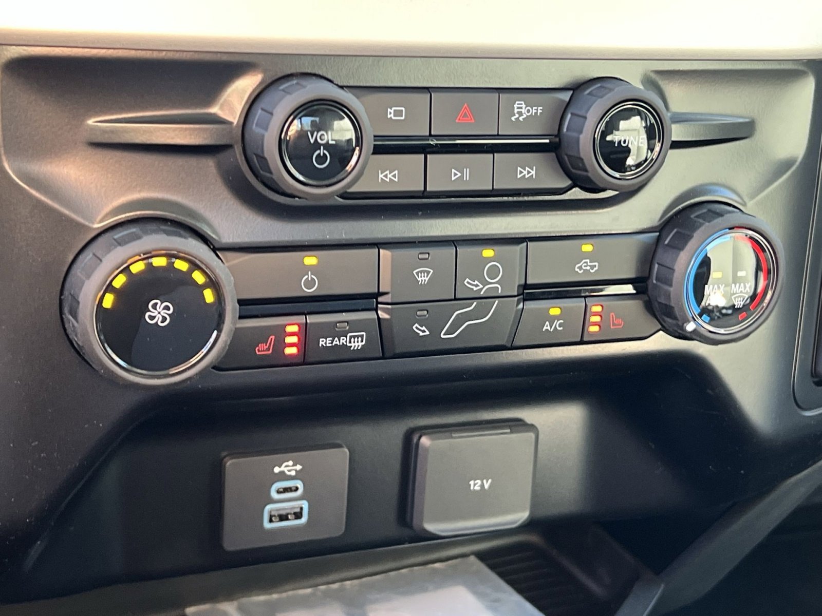 New 2026 Ford F450 XLT w/ XLT Premium Package image 21