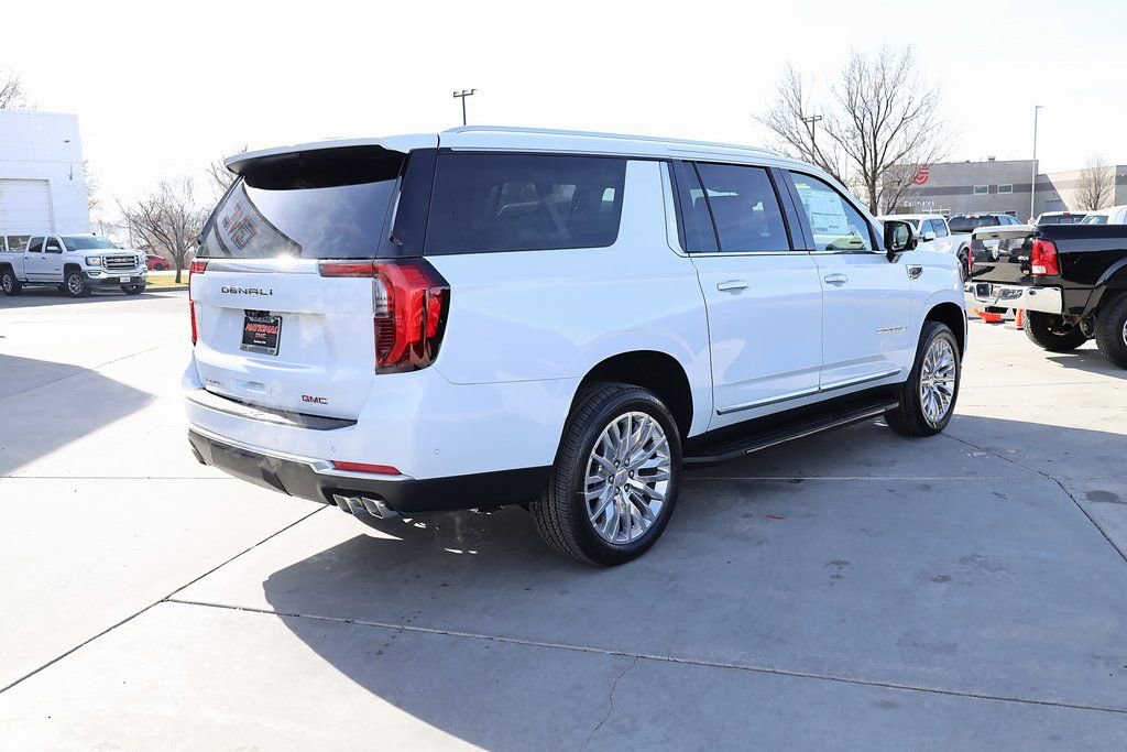 New 2026 GMC Yukon XL Denali w/ Advanced Technology Package image 6