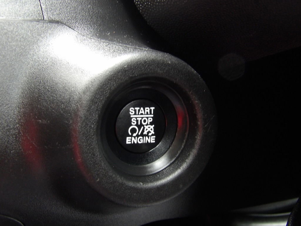 Used 2024 RAM ProMaster 2500 w/ Convenience Group FWD image 22