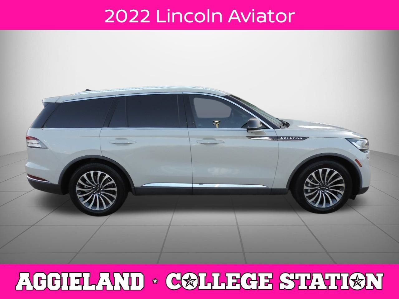 Used 2022 Lincoln Aviator Reserve w/ Elements Package Plus RWD image 2