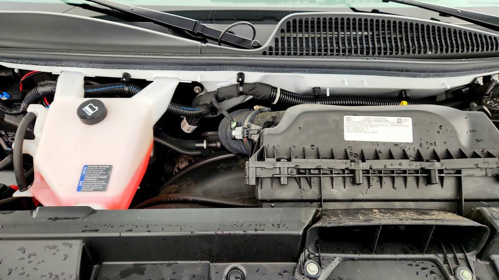 Used 2025 Chevrolet Express 2500 w/ Driver Convenience Package RWD image 28