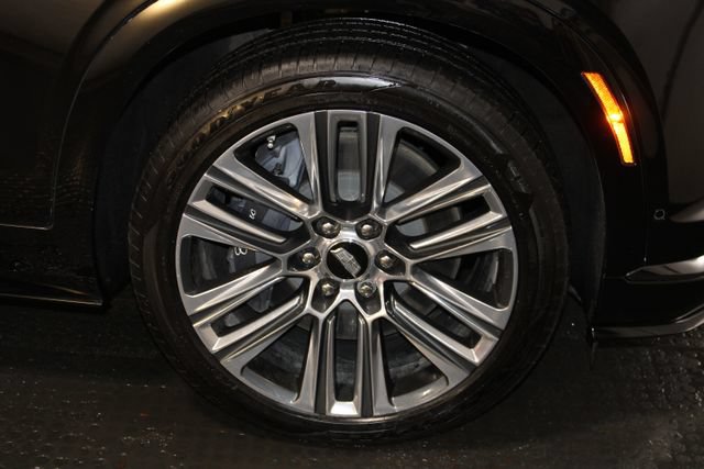 Used 2026 Cadillac Vistiq Platinum w/ LPO, Floor Liner Package AWD/4WD image 47